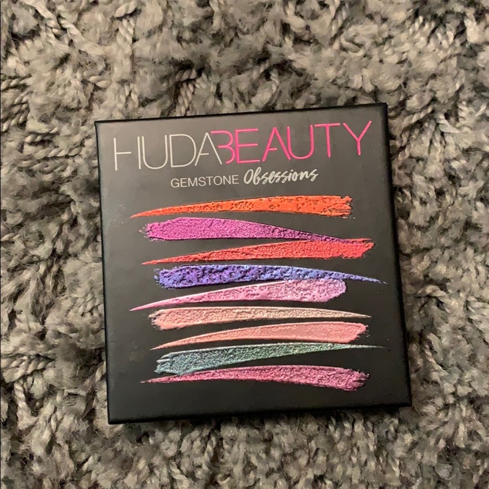 Huda Beauty Gemstone Obsessions